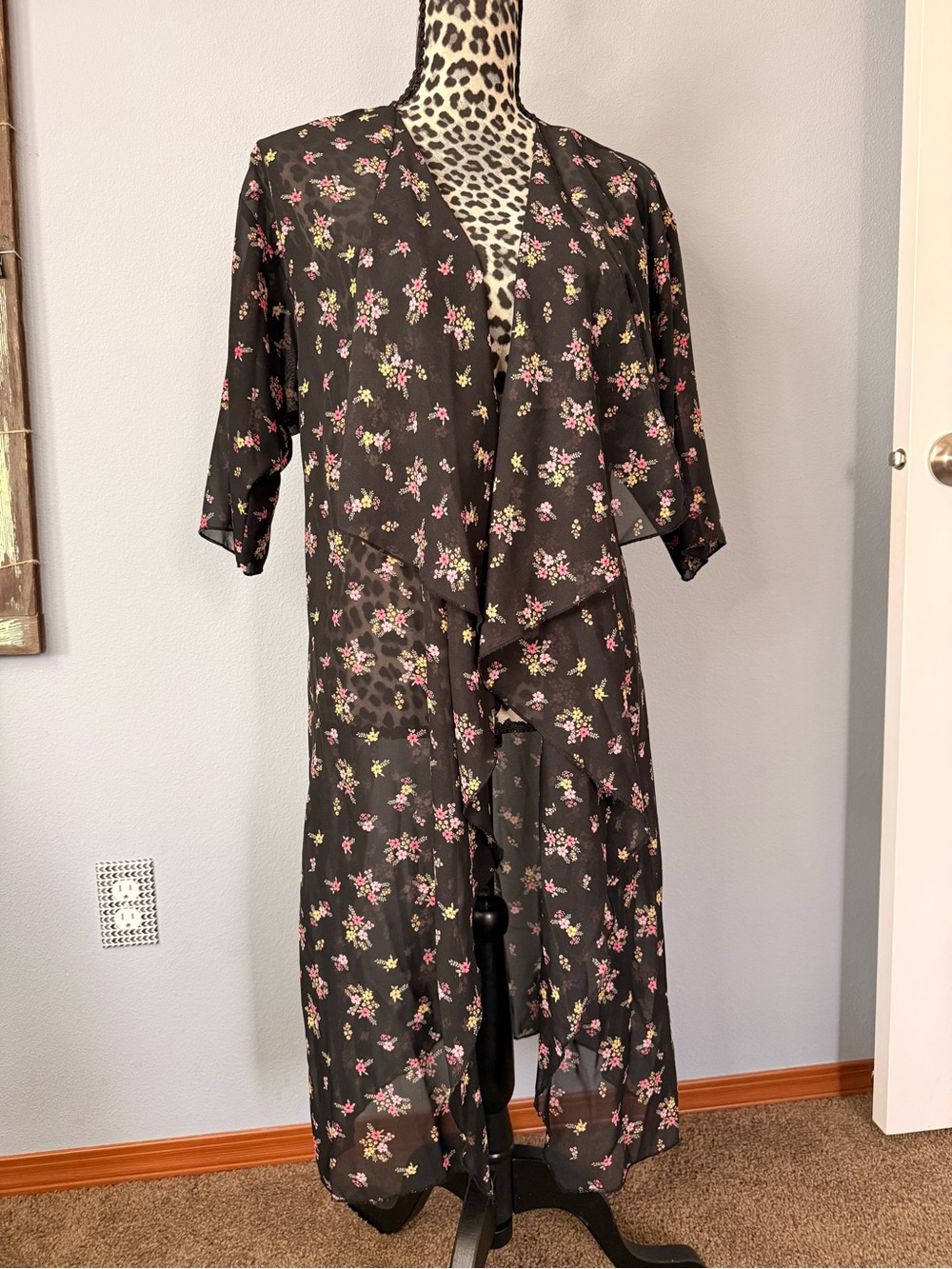 LuLaRoe Black Floral Open-Front kimono